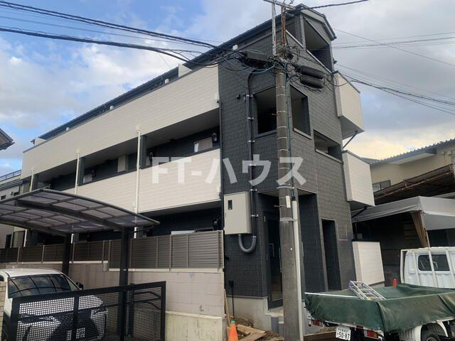 Ｏｕｒｓ　Ｌａｖａｎｄｅ（ウルス・ラヴァンド）