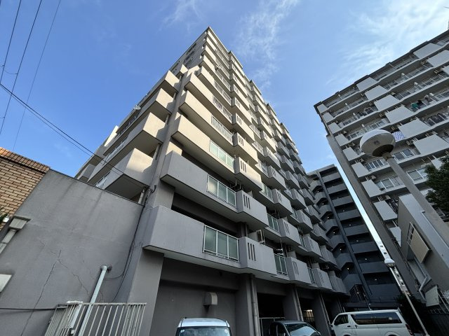 コボリマンション新大阪の外観