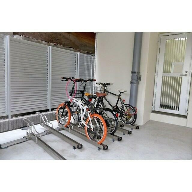 ＬＵＣＵＬＩＡ　ＣＯＵＲＴの駐車場