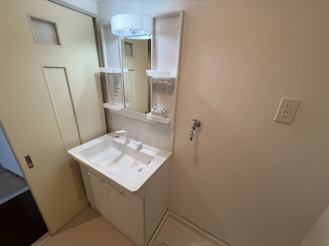 アンジュルーブルの独立洗面台