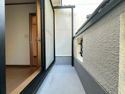 【バルコニー】 | 箕面市桜ヶ丘1丁目貸家