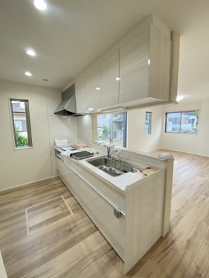 【キッチン】 | 新大久保5号館 | IHクッキングヒーター付きシステムキッチン