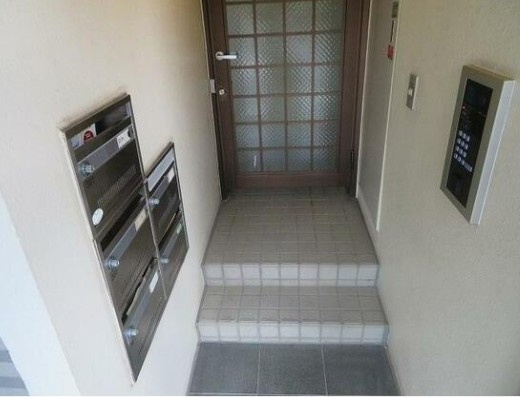 ルプレ荻窪のロビー