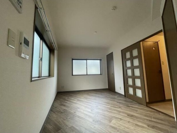 ルプレ荻窪の居間・リビング