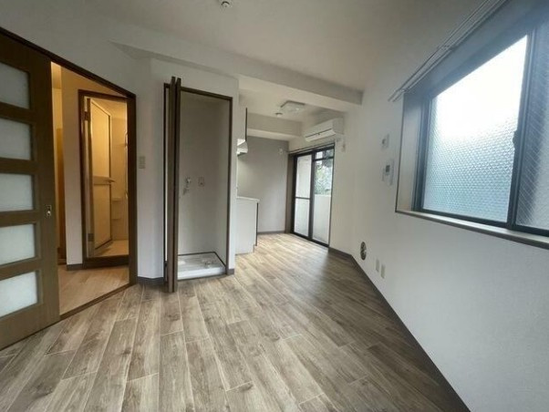 ルプレ荻窪の居間・リビング