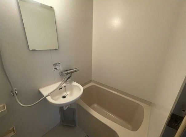 ルプレ荻窪の浴室