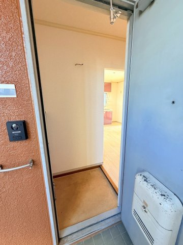 グリーンハイツAの玄関