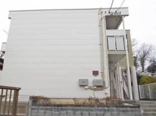 川崎市麻生区高石１丁目のアパートのエントランス