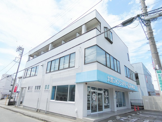 山本ビルの外観