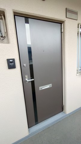 ～ペットと暮らせるマンション～若江岩田パークマンションB棟の玄関