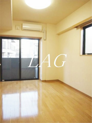 【居間・リビング】 | ルーブル白金高輪弐番館 | 洋室のお部屋です。