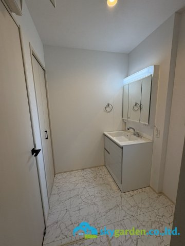 平塚市岡崎10期　新築戸建　全30棟6号棟の脱衣所