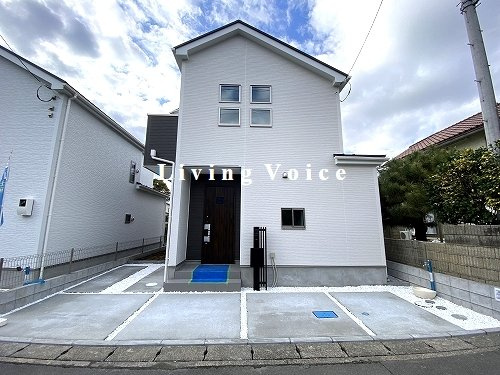 【外観】 | 【仲介手数料０円】大磯町東小磯2期　新築一戸建て　1号棟　全2棟 | 1号棟　【仲介手数料０円】大磯町東小磯2期　新築一戸建て　全2棟