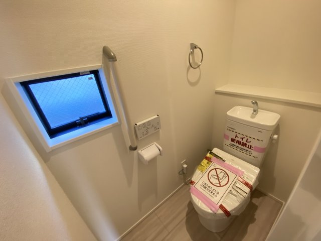 『八王子市新築戸建て』八王子市1-24-1【仲介手数料無料】　５期のトイレ|～仲介手数料無料☆八王子ひなた不動産～　八王子市台町　新築戸建て