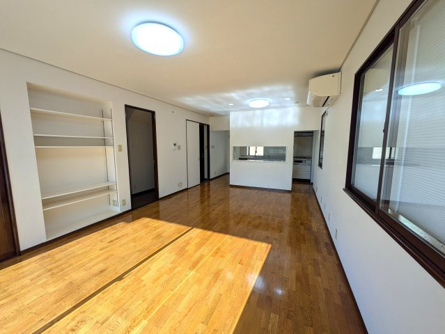 南馬込３丁目軽量鉄骨戸建の居間・リビング