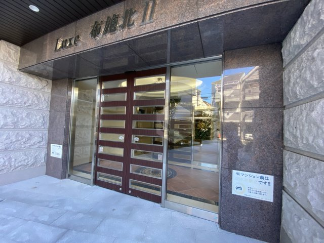 Luxe布施北2のエントランス