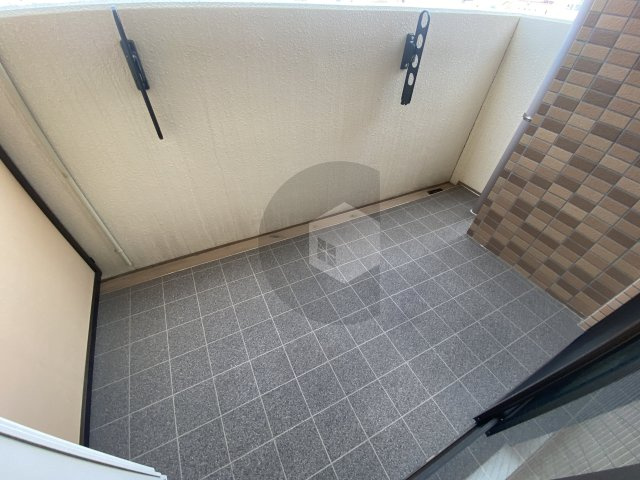 Luxe布施北2のバルコニー