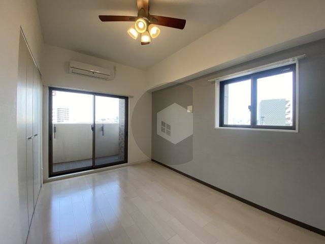 Luxe布施北2の居間・リビング