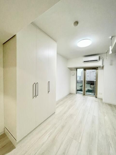 エストゥルースプラス三ノ輪の居間・リビング