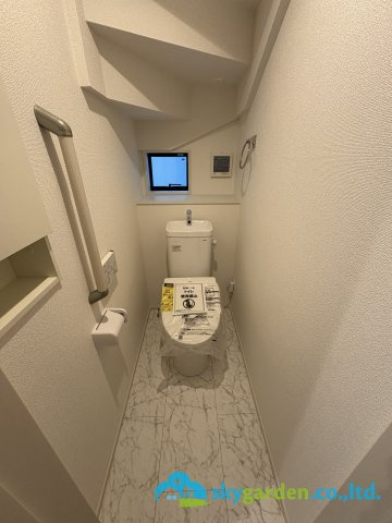 平塚市岡崎10期　新築戸建　全30棟5号棟のトイレ