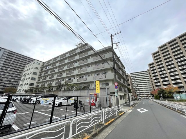 エンゼルハイム豊洲の外観|住環境・利便性が良好な好立地。

現地ご見学希望・資料請求などお気軽にお問い合わせ下さい！
03-5990-5201