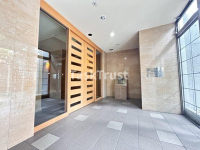 【エントランス】 | 天満リバーサイドプラザ