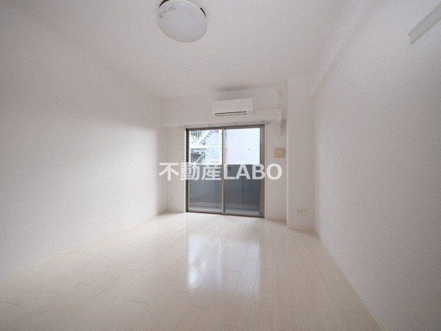 ベルンガーデン巽の居間・リビング