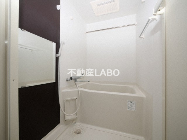 ベルンガーデン巽の浴室