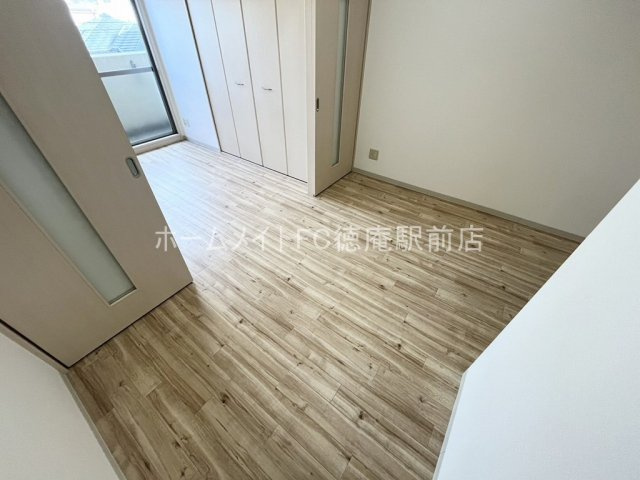 エレガンスレイヴの居間・リビング