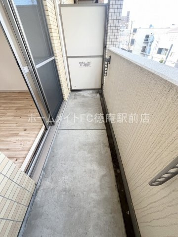 エレガンスレイヴのバルコニー