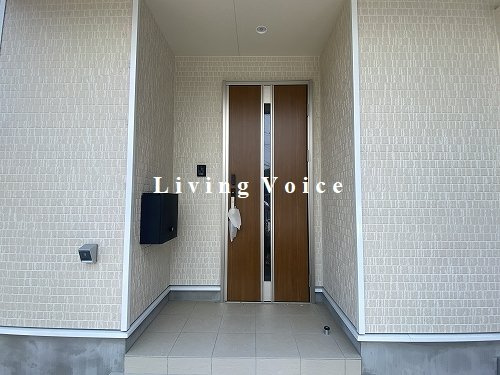 【仲介手数料０円】秦野市平沢第19　新築一戸建てのエントランス|秦野市平沢第19　新築一戸建て