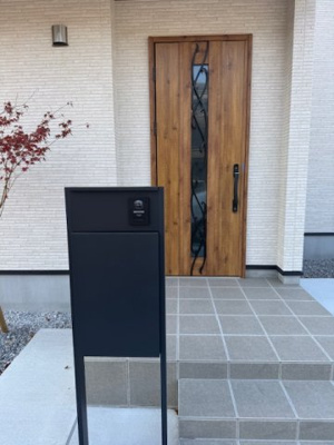 【セキュリティ】 | madre court浜寺諏訪森町西4 | 来客者を確認できるTVモニター付きインターフォン有り！お子様のお留守番も安心です。