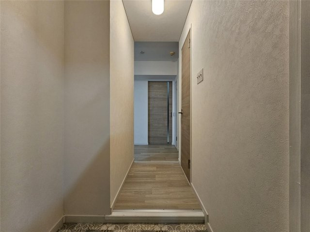 メゾンサンライズの玄関