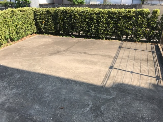 グリーンラティール【10,000円キャッシュバック対象物件】の駐車場|お庭も活用できます