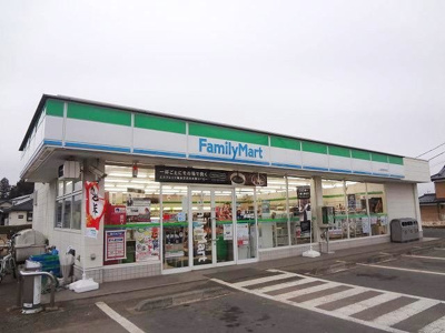 【周辺】 | グリシーヌ・パレⅡ　Ｃ棟 | ファミリーマート阿見中央店まで450m
