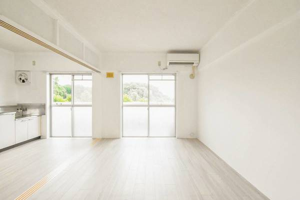 ビレッジハウス関城2号棟の居間・リビング|ビレッジハウスの同一物件・同一タイプの間取りの写真です