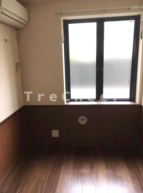 アーバンプレイス神楽坂２の居間・リビング