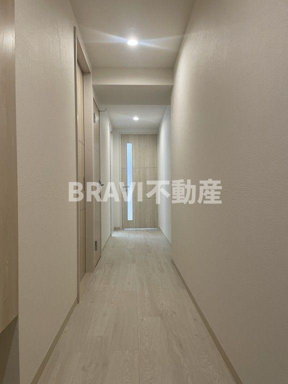 シークレフ北浜 BRAVI不動産の玄関