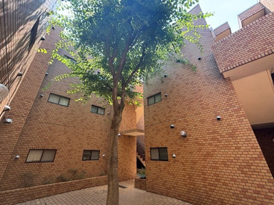 【エントランス】 | エレガン学芸大学