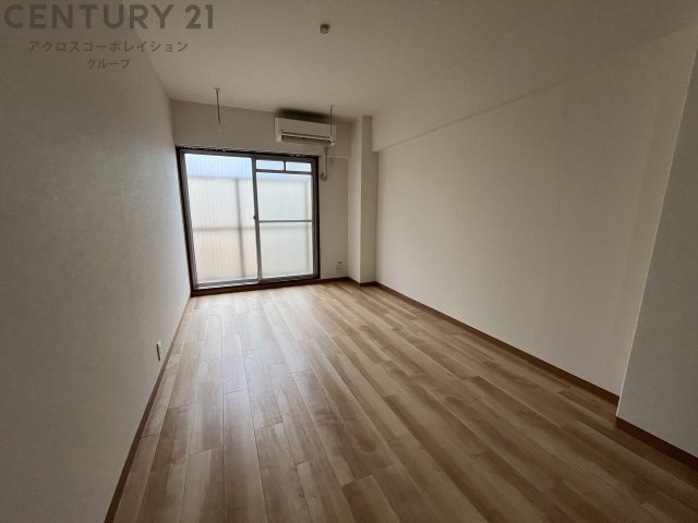 エアコン付き☆最上階角部屋住戸で過ごしやすくてオススメです！