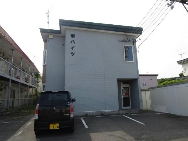 華ハイツの外観