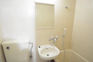 浴室内に洗面台付き！