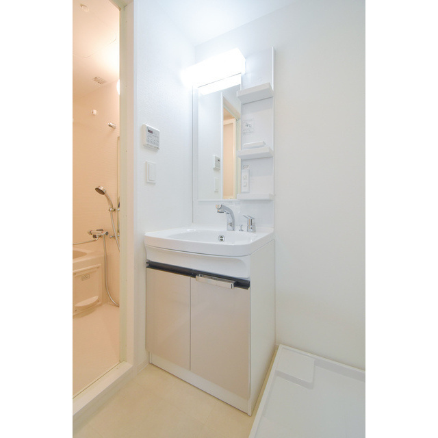 ファーストフィオーレ長田グランディールの洗面所