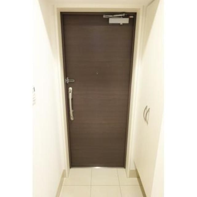 ヴェルデュール高田馬場の玄関