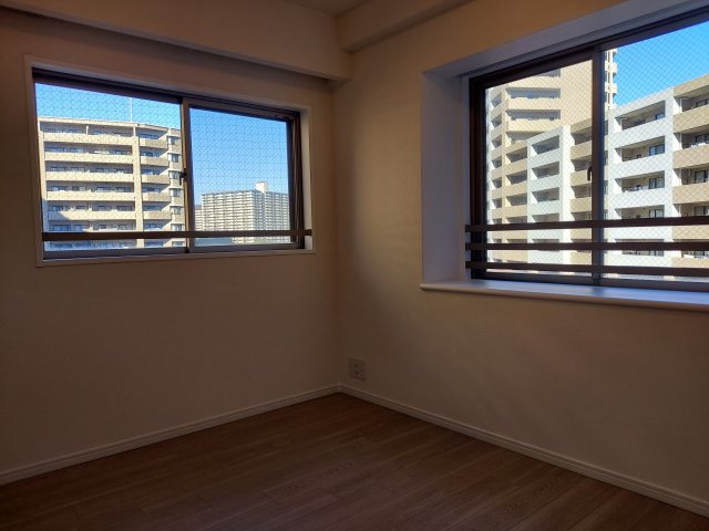 パークスクエア宝塚フォレストタワーの洋室|洋室約5帖