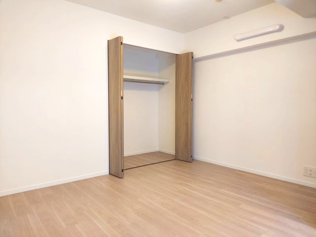 パークスクエア宝塚フォレストタワーの洋室|洋室約6帖