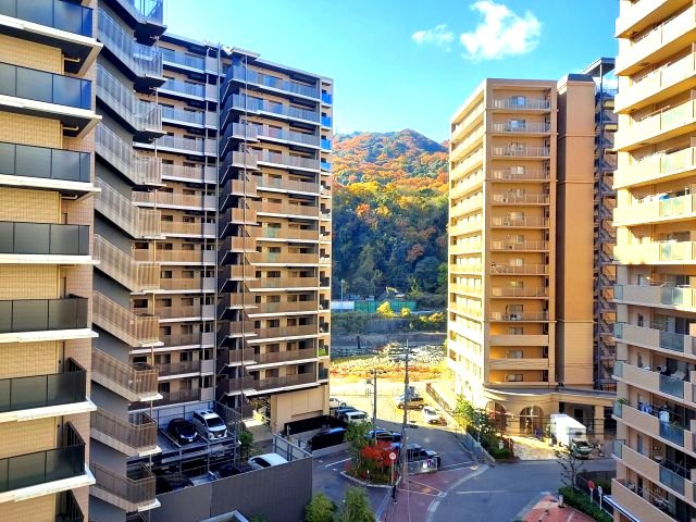 パークスクエア宝塚フォレストタワーの展望|南西側バルコニーからの眺望
