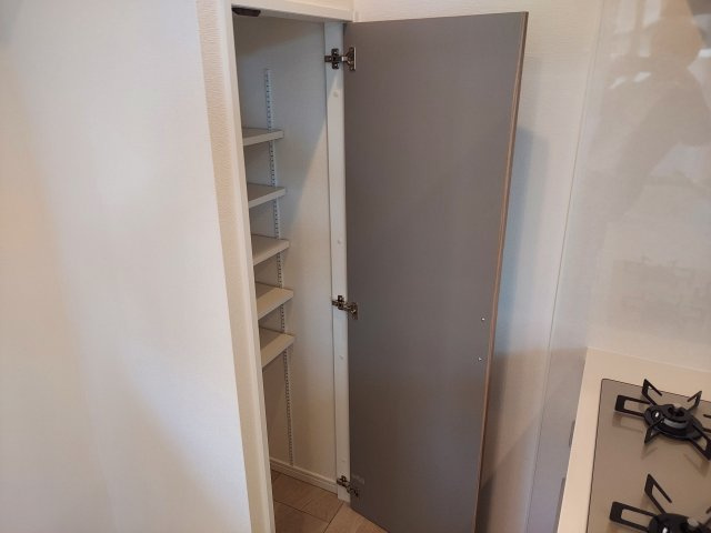 パークスクエア宝塚フォレストタワーの収納|キッチン収納