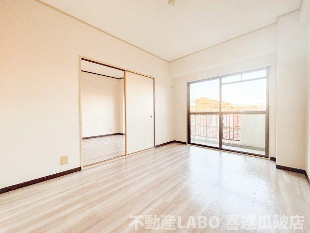 リベラルパレス平野の寝室