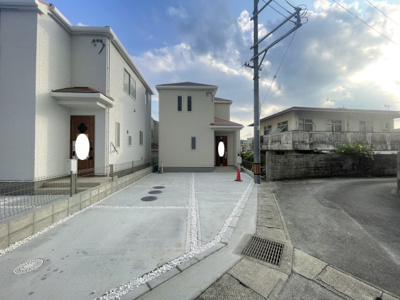 【外観】 | 南城市大里嶺井（全7棟）A号棟 | A号棟　駐車3台可♪